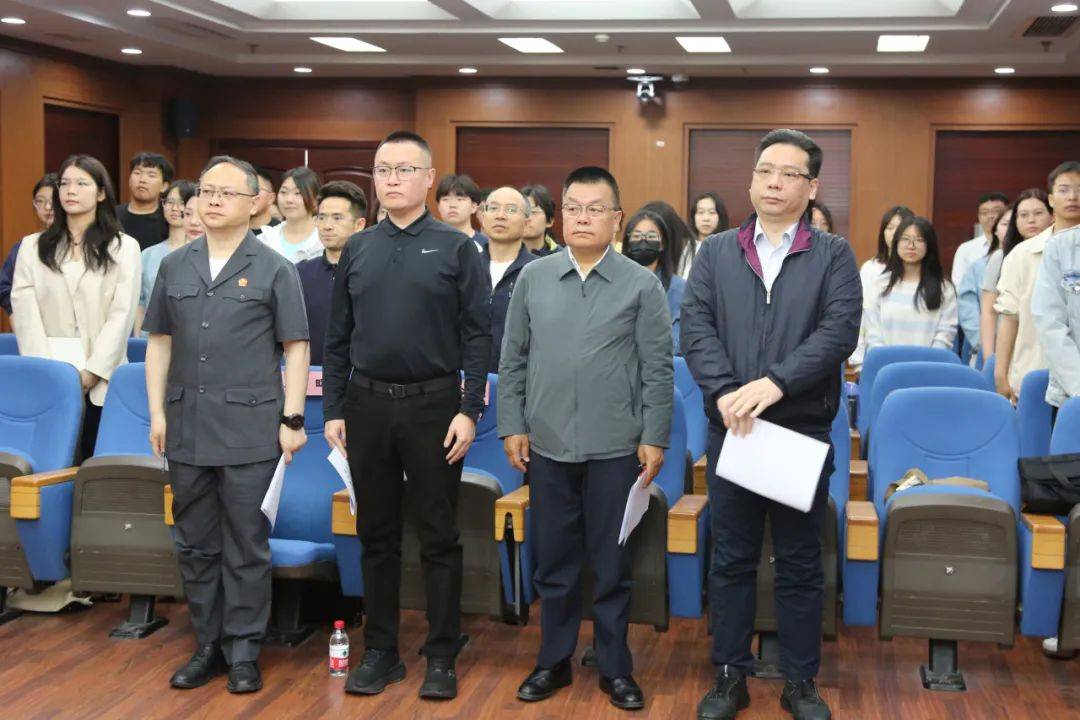 西城法院公开审理一起涉操纵证券市场行政处罚案件