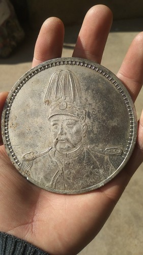 母币比普通币贵多少(100比特币折合人民币多少钱)